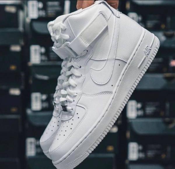 Nike Airforce 1 Mid Leather White