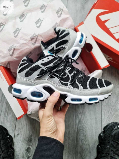 Nike AirMax Plus Lace Toggle Black Grey