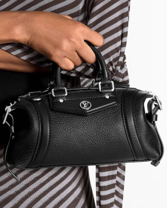 LOUIS VUITTON BLACK LV BIKER BAG PREMIUM