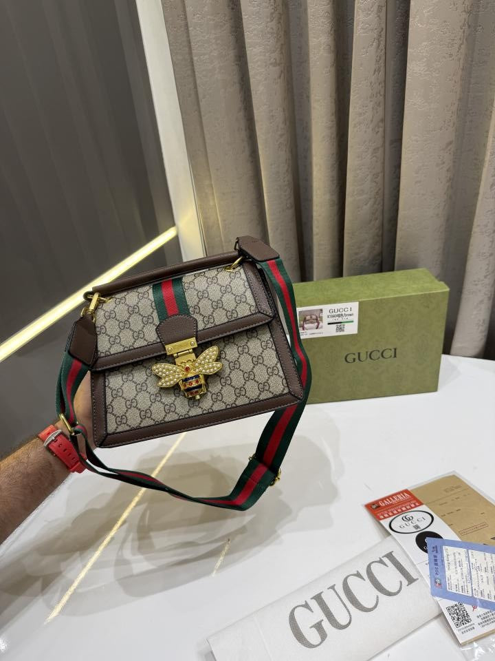 GUCCI BEE QUEEN MARGARET SUPREME CANVAS TOP HANDLE BAG