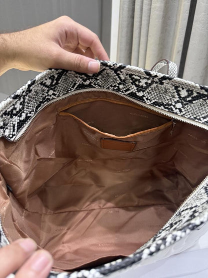 COACH WHITE TOTE PREMIUM BAG SNAKESKIN PRINT