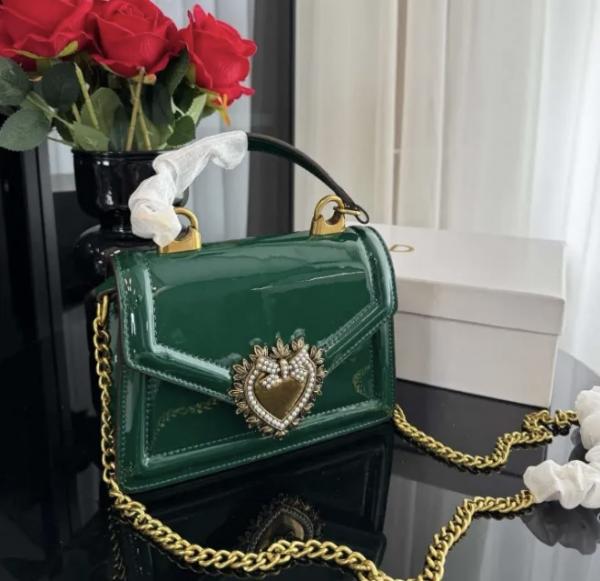 DOLC.E & GABBANA GREEN DEVOTION PREMIUM HAND BAG HEART PLAQUE WITH OG BOX PACKING