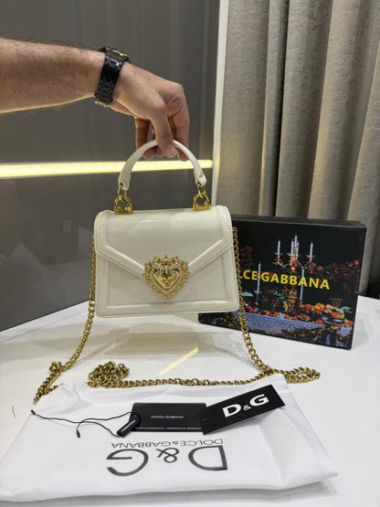 DOLC.E & GABBANA WHITE DEVOTION PREMIUM HAND BAG HEART PLAQUE WITH OG BOX PACKING