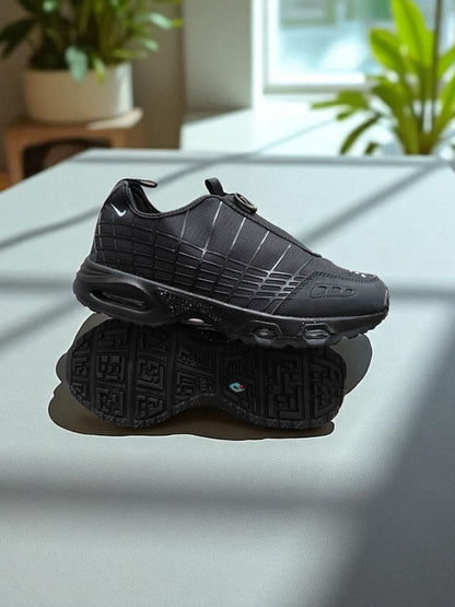 Nike AirMax SNDR x Kids of Immigrants Black