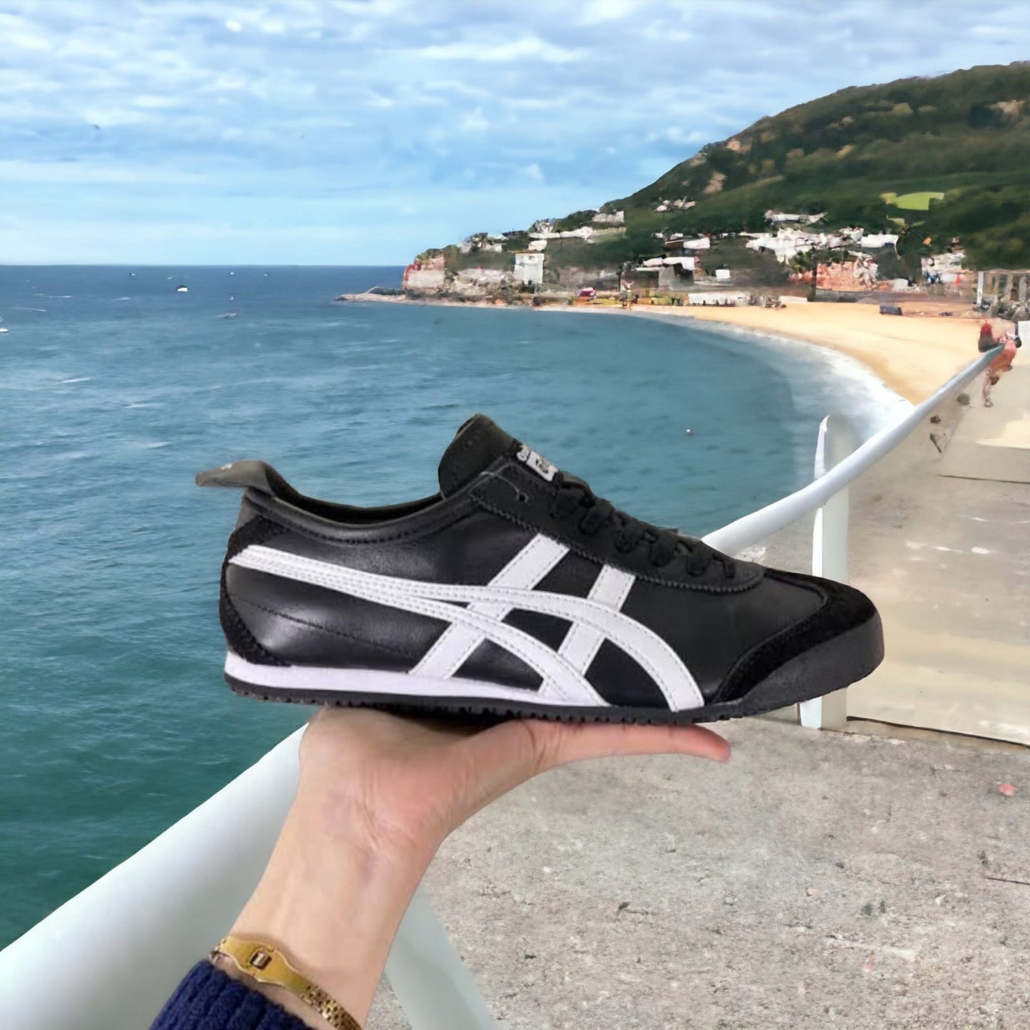 ONITSUKA TIGER MEXICO 66 BLACK WHITE