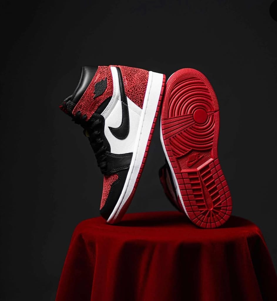 Air Jordan 1 Retro High OG Ruby