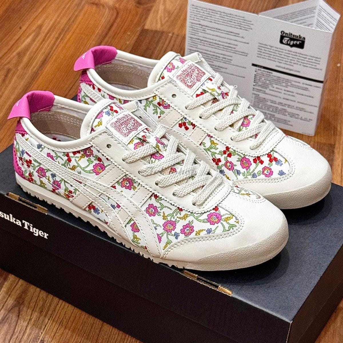 Onitsuka Tiger Mexico 66 Cream Pink Floral