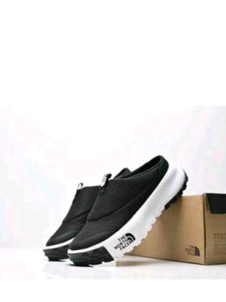 The Nort h Face Never Stop Mule Black White