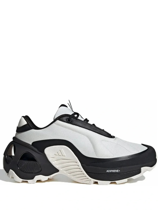 Adi_dass wonder runner White black