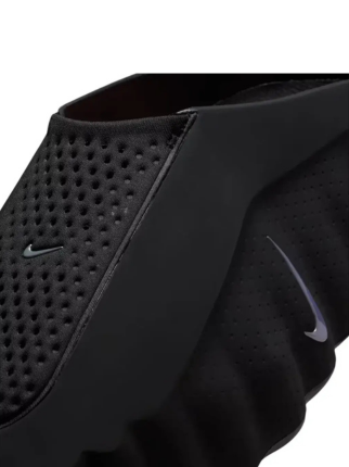 Nik.e Mind 001 Mules In black
