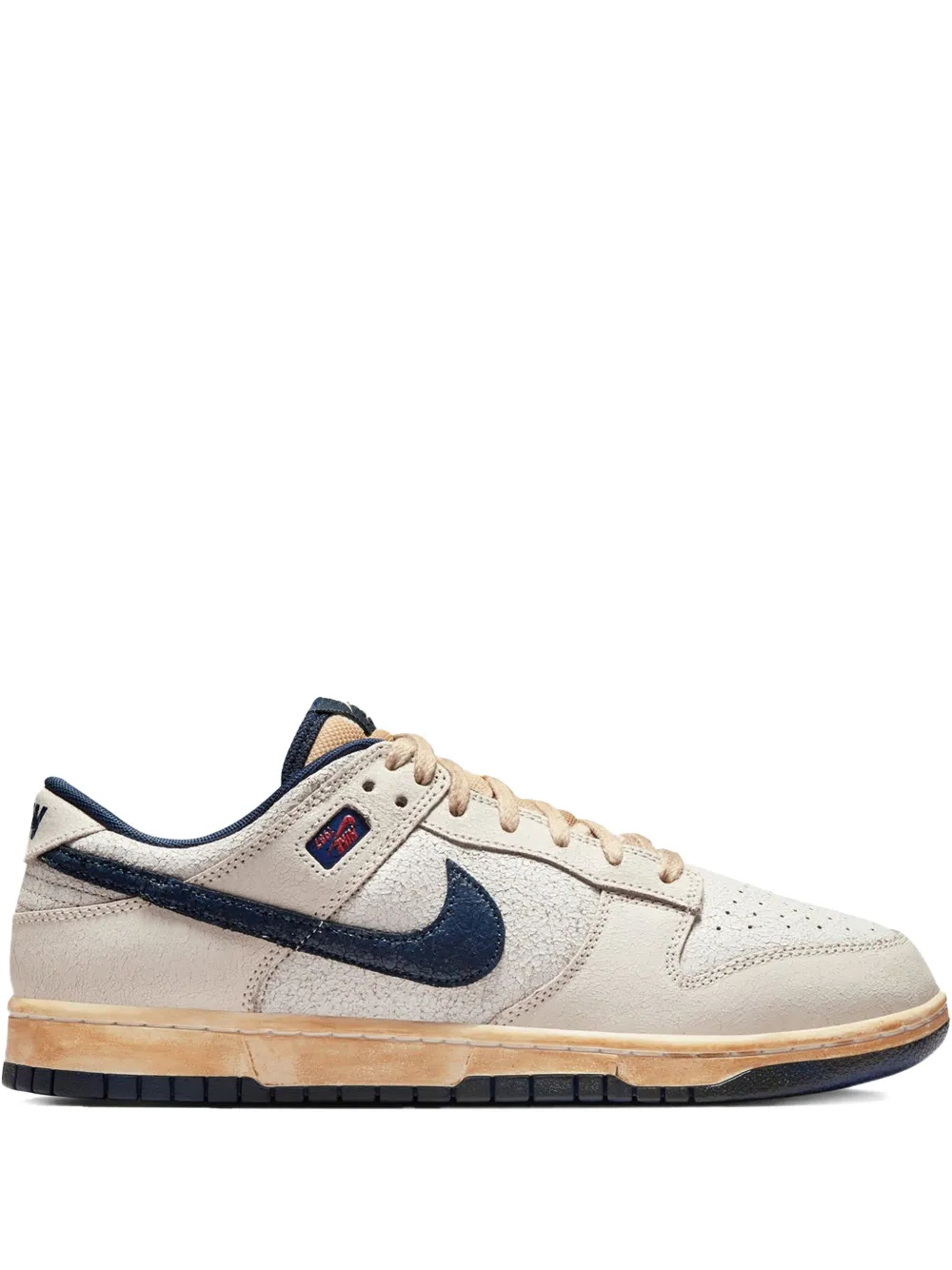 THE STRANGER THINGS X NIK SB DUNK LOW phantom