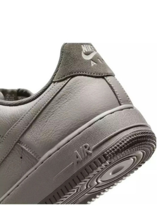 Nikee Airforce 1 low light army