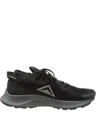 Nikee zoom trail shoes