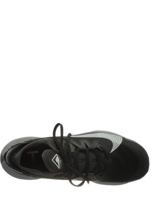Nikee zoom trail shoes