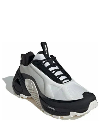 Adidass_wonder_runner white_black