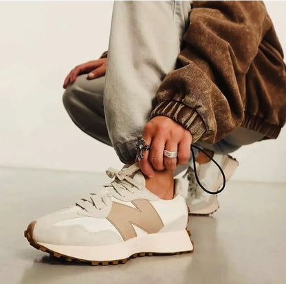 New Balance 327 Moonbeam Driftwood