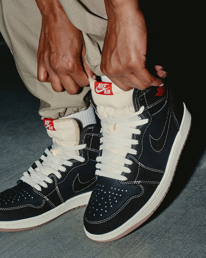 Nikee Air Jordan 1 Retro High OG Flight Club Black and Sail