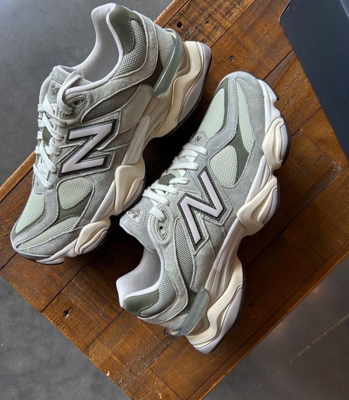 New Balance 9060 OLIVINE (With Original Box)