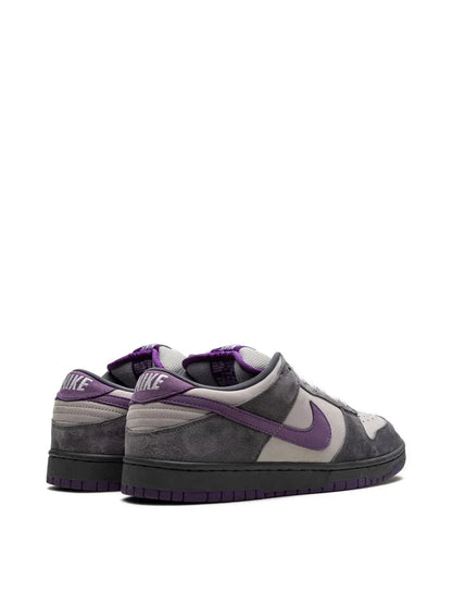 Nik ee SB Dunk Low Purple Pigeon