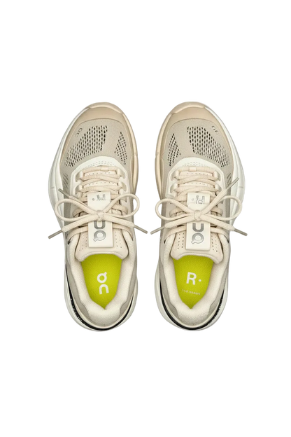 On Running Cloud Roger Pro Beige Ivory